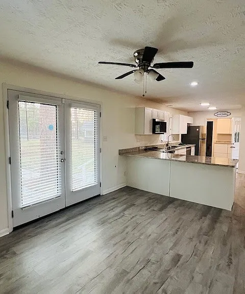 908 Habersham Rd — Photo 34