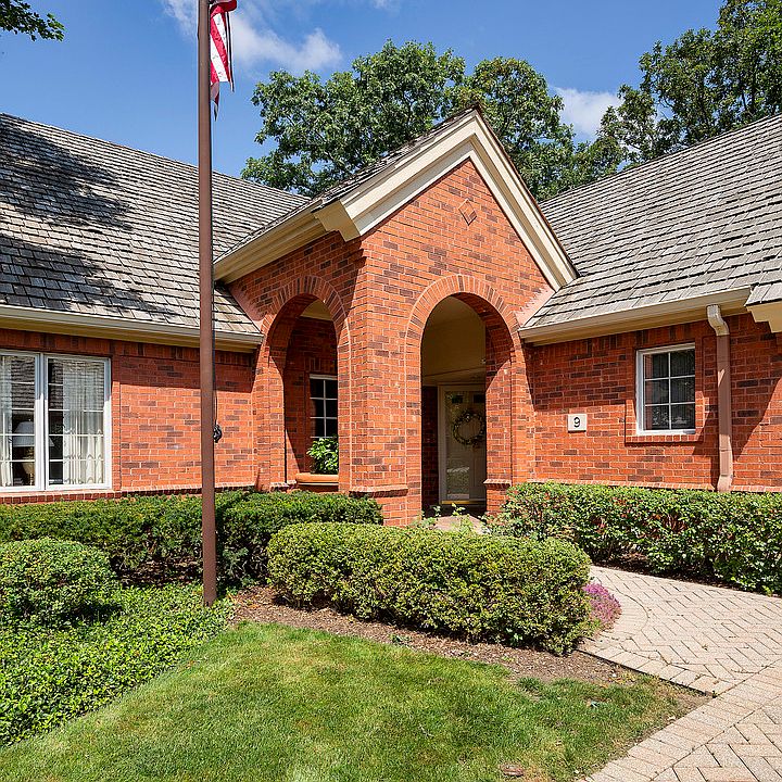 9 Regent Wood Rd, Northfield, IL 60093 Zillow