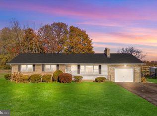 1610 Davinda Dr, Finksburg, MD 21048