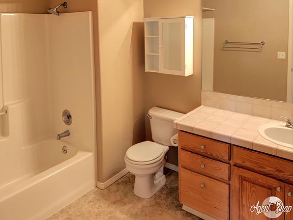 3rd image of 4609 NW 135th Cir