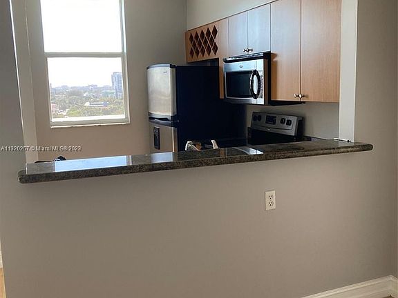 2nd image of 1 Glen Royal Pkwy APT 1007