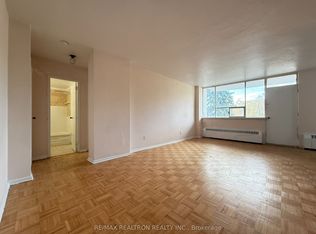 500 Dawes Rd #211, Toronto, ON M4B2G1