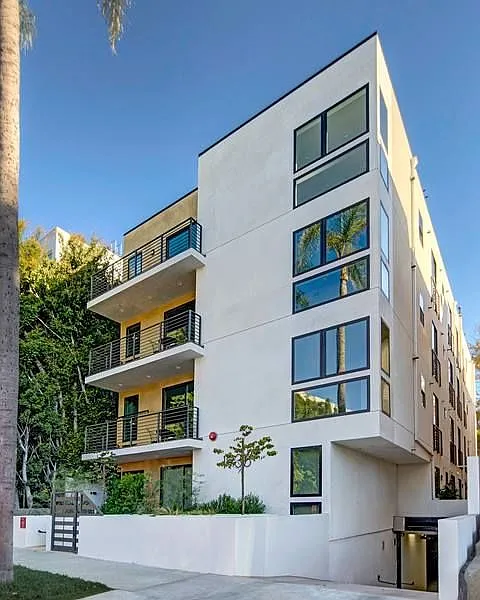 3 bed, 1448 sqft, $4,850 — Photo 3