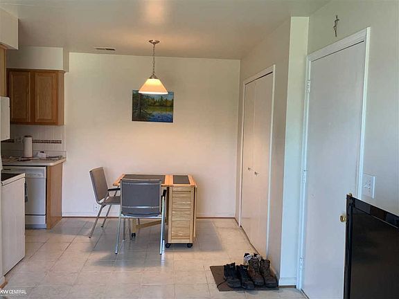 3rd image of 16160 Clarkson Dr APT 23