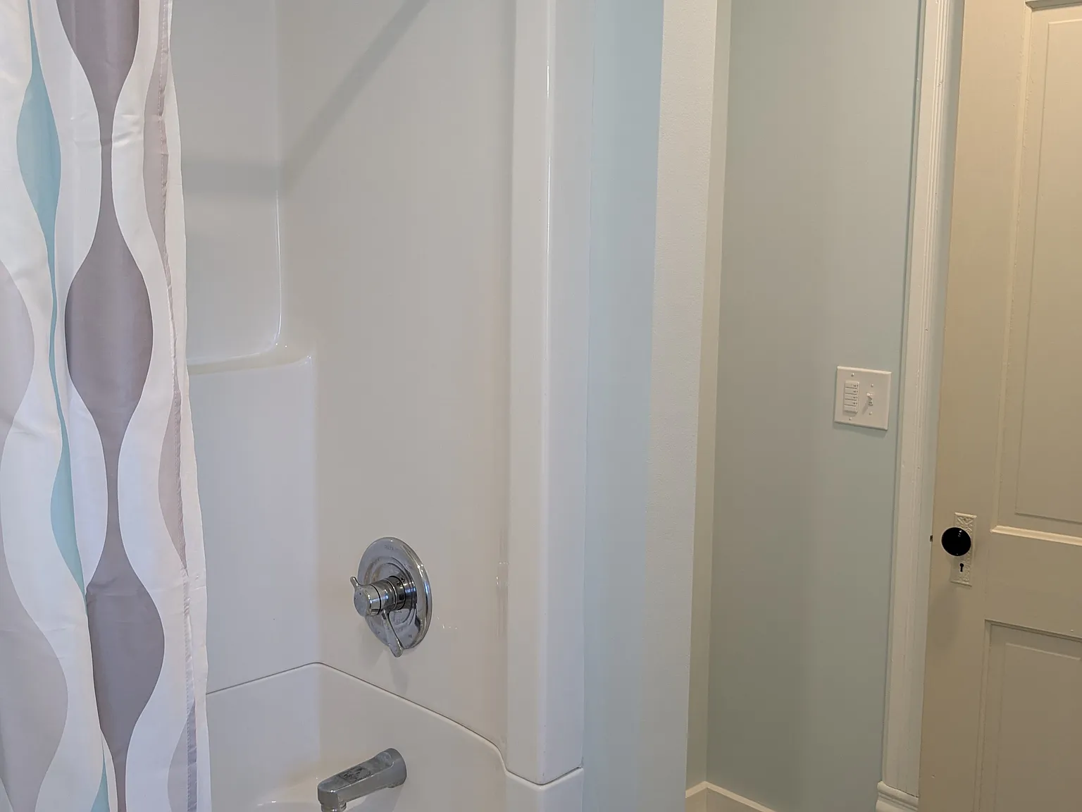 3 bed, 1800 sqft, $1,500 — Photo 4