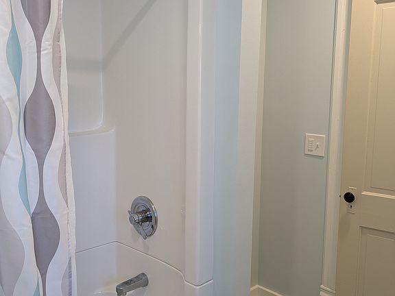 4th image of 57594 Caledonia St