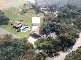 1016 Hickey Ct, Granbury, TX 76049