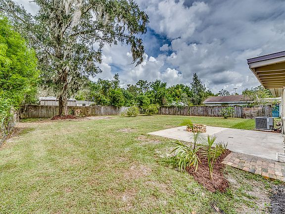 4th image of 5451 Allamanda Dr