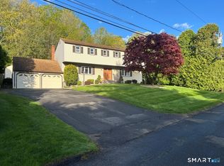 117 Whispering Hill Rd, Watertown, CT 06795