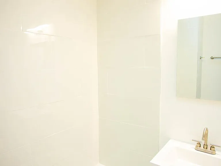 3702 Hayward Ave — Photo 13
