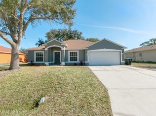 449 Del Alto Ave NE, Palm Bay, FL 32907