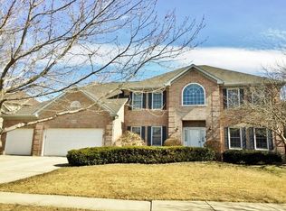 816 Lockwood Cir, Naperville, IL
