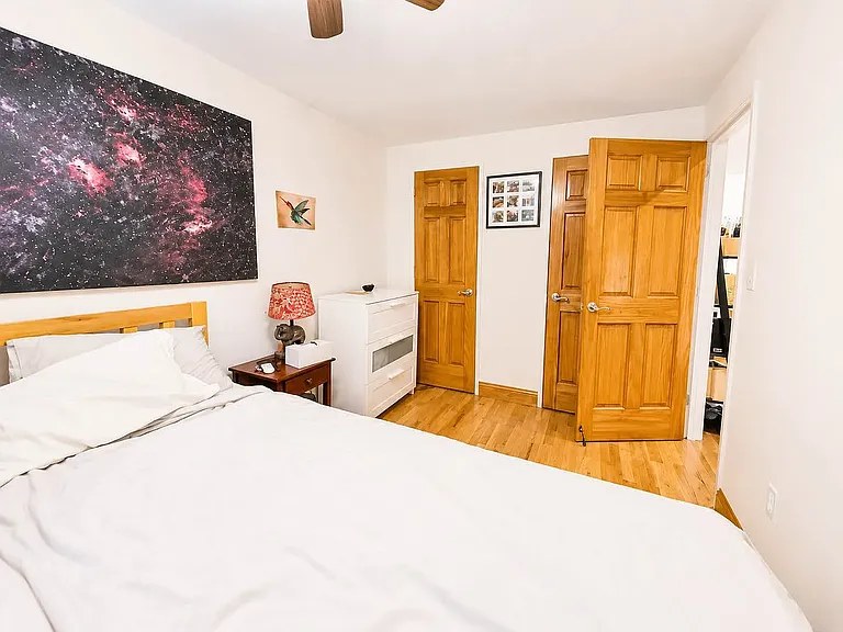 105 W 74th St #1A — Photo 5