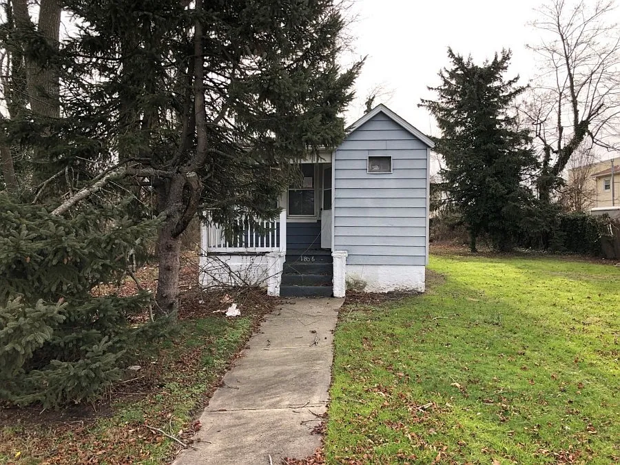 1806 Rutherford Ave photo 1