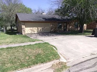 2108 Lago Trl