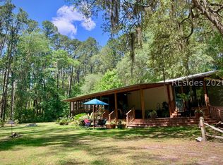 59 Hinson White Dr, Daufuskie Island, SC 29915