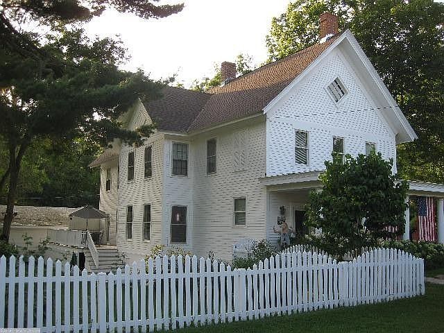 1st image of 637 River St