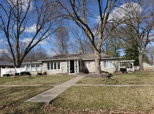 1411 Livingston St, Carlyle, IL 62231