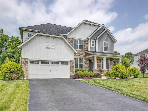 6543 Brookview Manor Dr, Galena, OH 43021