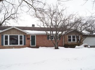 1382 Western Ave, Northbrook, IL
