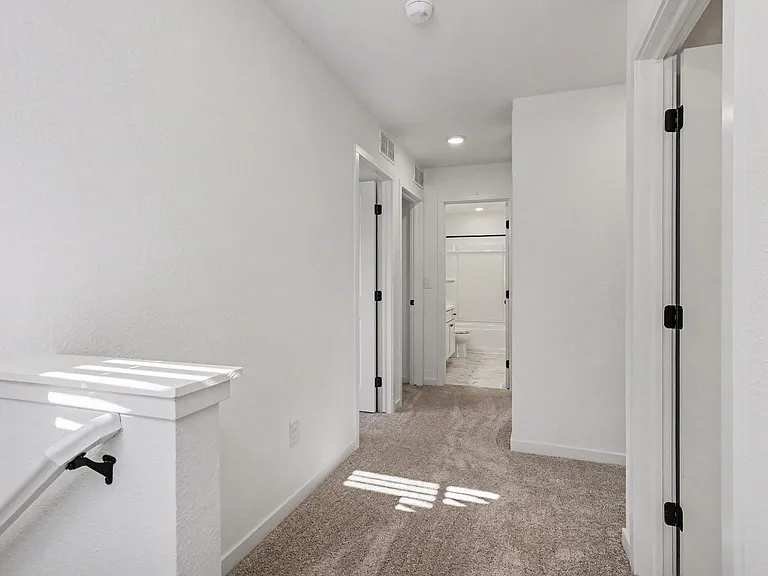 1639 Reagan Dr — Photo 20