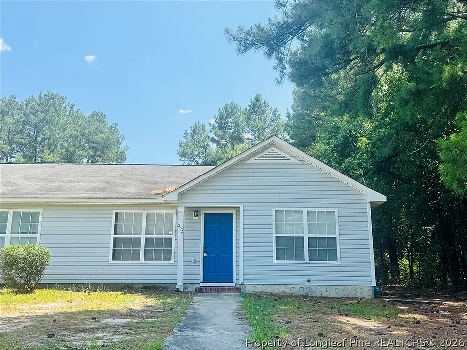 233 Bahia Ln