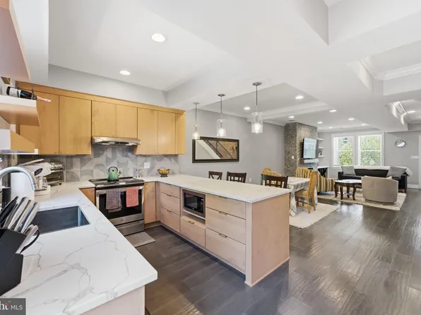 226 S St NE, Washington, DC 20002