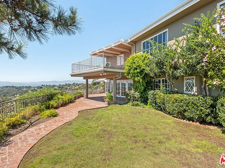2317 Kimridge Rd — Photo 38