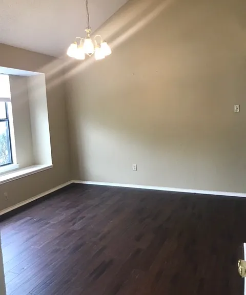 702 Long Hill Ct — Photo 12