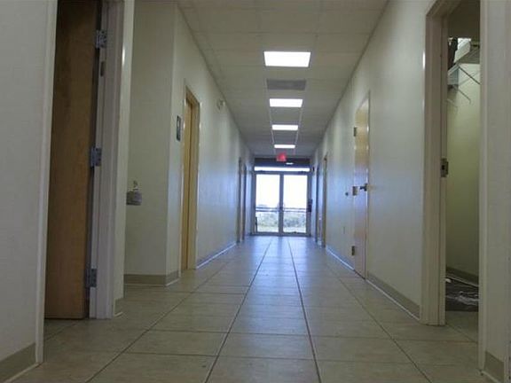 4th image of 300 N Highland Ave