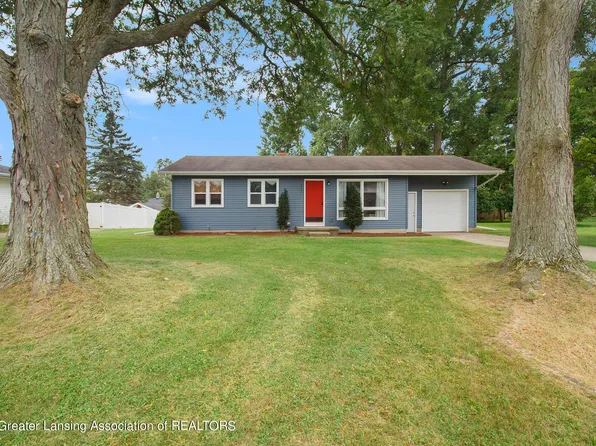 3717 Starlight Ln, Lansing, MI 48911