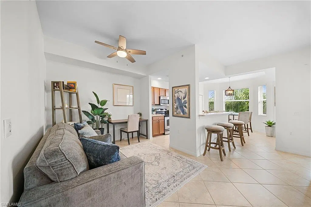 2 bed, 2.0 bath, 1232 sqft, $4,500 — Photo 3