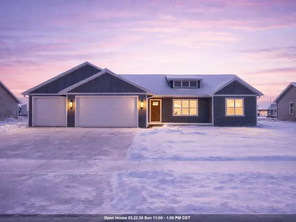 2041 Bear Paw Trl, Kaukauna, WI 54130