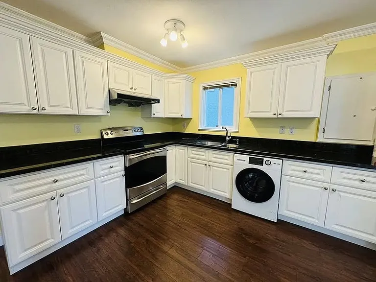 6300 Prince Albert St — Photo 3