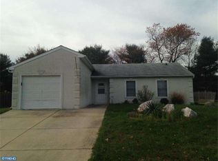 10 Patricia Ln, Sicklerville, NJ 08081