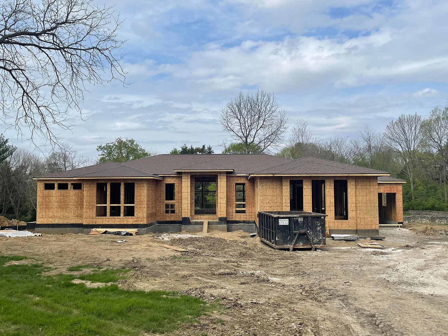 4391 Sawmill Rd, Columbus, OH 43220 | Zillow