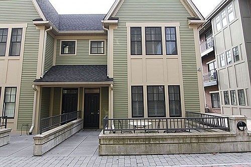1st image of 414 Whistler Ct