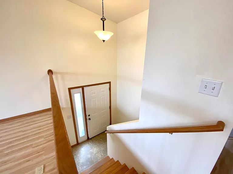1566 34th Ave S — Photo 18
