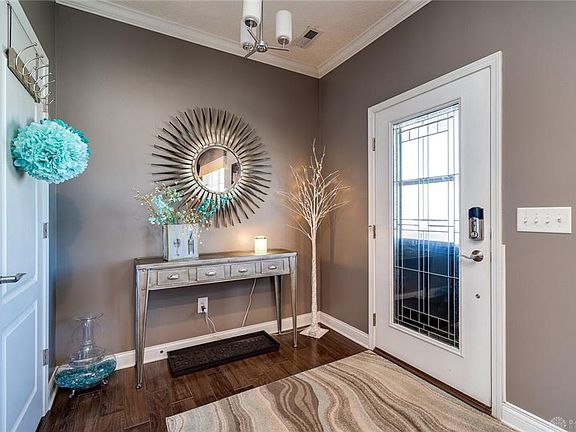 4th image of 2604 Sunset Maple Dr