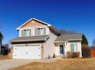 6128 NW 50th St, Johnston, IA 50131