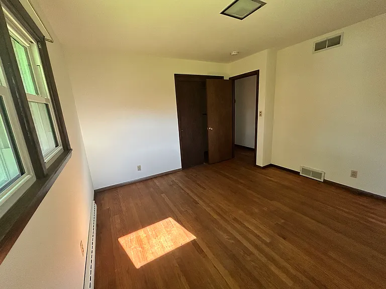 5810 Crabapple Ln — Photo 6