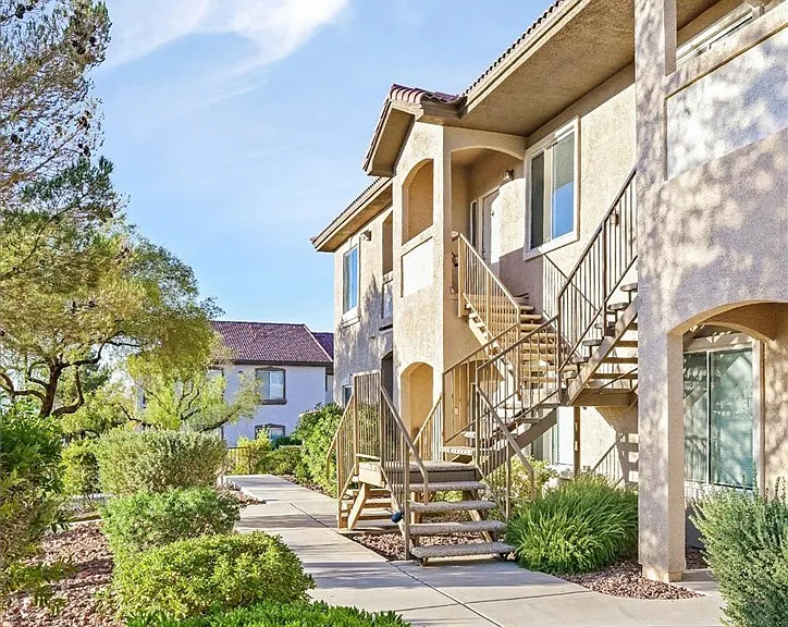 2305 W Horizon Ridge Pkwy #1523 — Photo 25