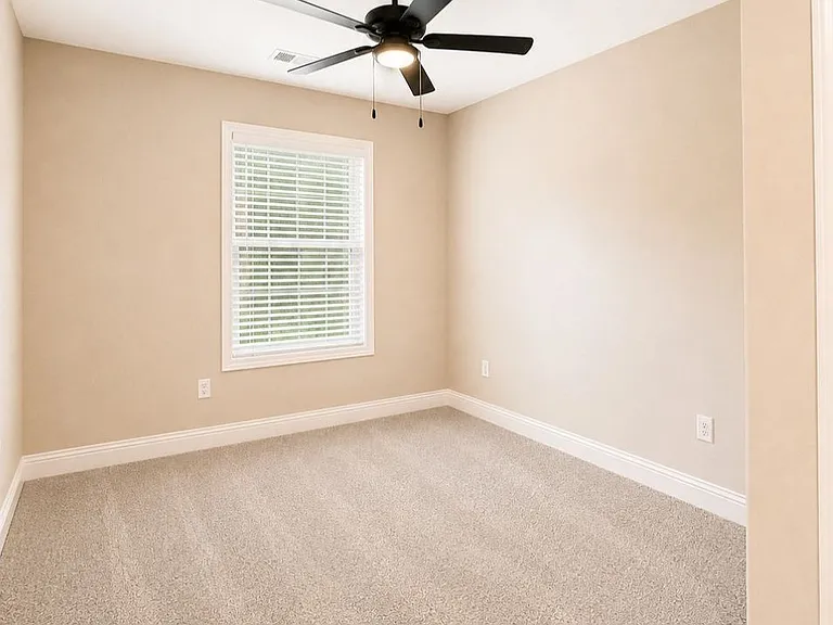 419 Madison Ave — Photo 22