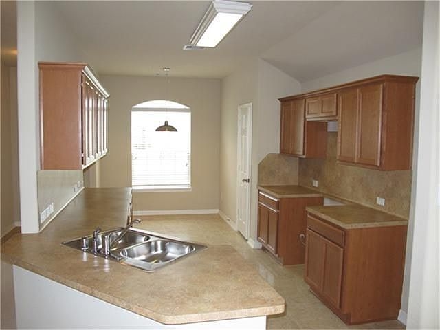 2nd image of 623 Pequin Rd