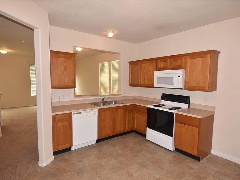 16807 Mammoth Springs Dr — Photo 5
