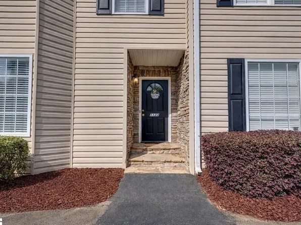 1122 E Lee Rd, Taylors, SC 29687