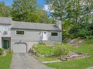 30 Fairmount Rd, Goldens Bridge, NY 10526