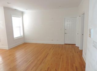 614 Elmwood Ave #6, Evanston, IL 60202