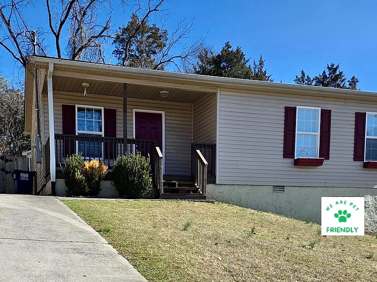 6212 Melrose Rd NW — Photo 2