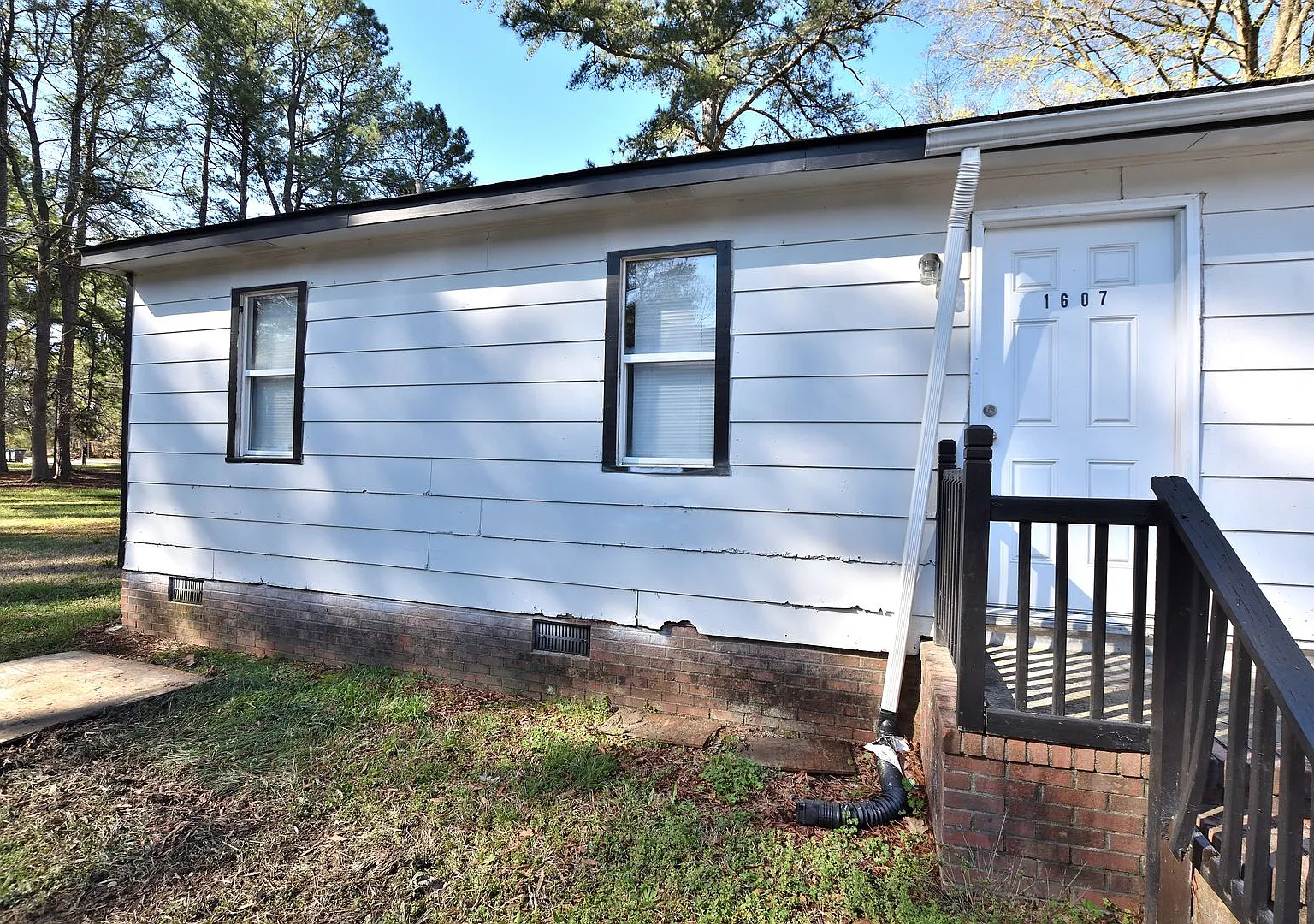 1607 Charter Drive — Photo 1